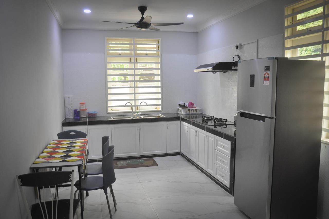 Kak Nor Villa Kuala Terengganu Esterno foto